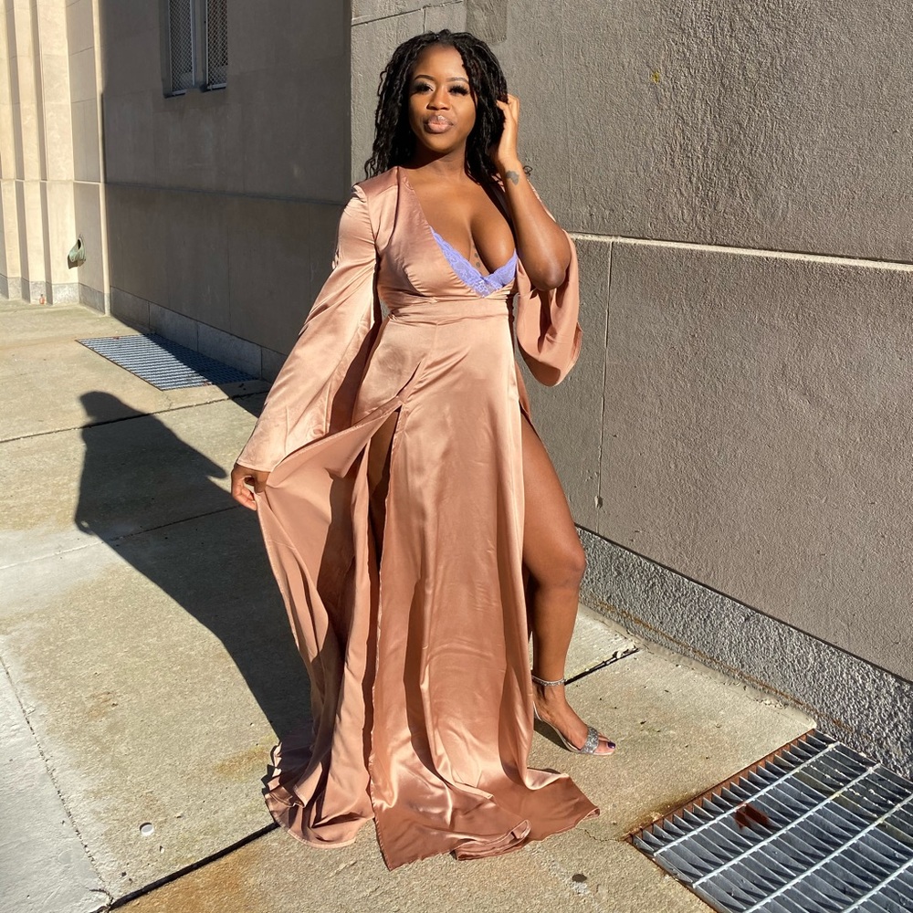 Dress - Picture 3 of 5